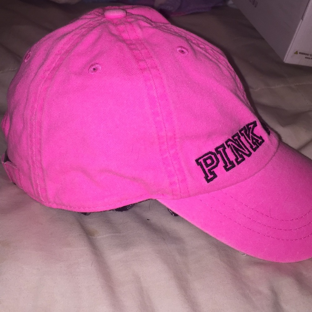 Hat - Picture 2 of 4